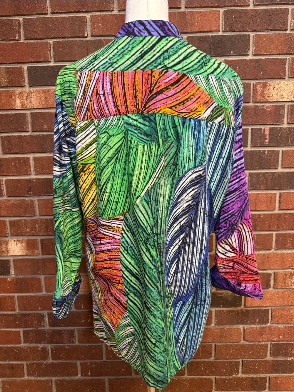Jams World Vibrant Multicolor Samba Patterned Top Size Large - Picture 4 of 12